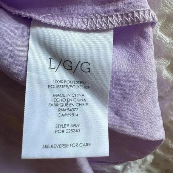 Lavender Cabi sleeveless blouse.   Never worn.   Smoke free home. - Picture 4 of 4